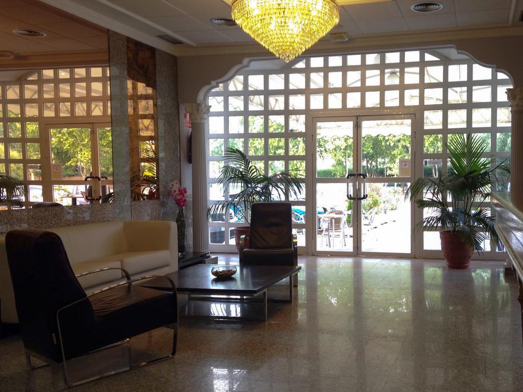 Hotel Azuqueca 아수케카데에나레스 외부 사진